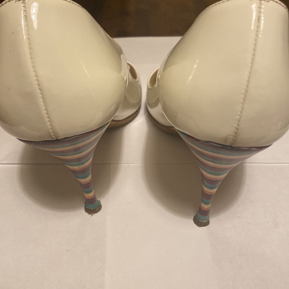 Brian Atwood patent leather peep toe pumps size 37 - Picture 2 of 3